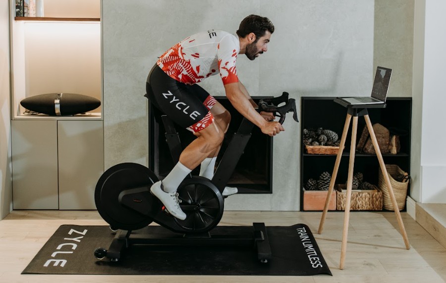 Cuántas calorías puedes quemar en una buena sesión de ciclismo indoor en casa